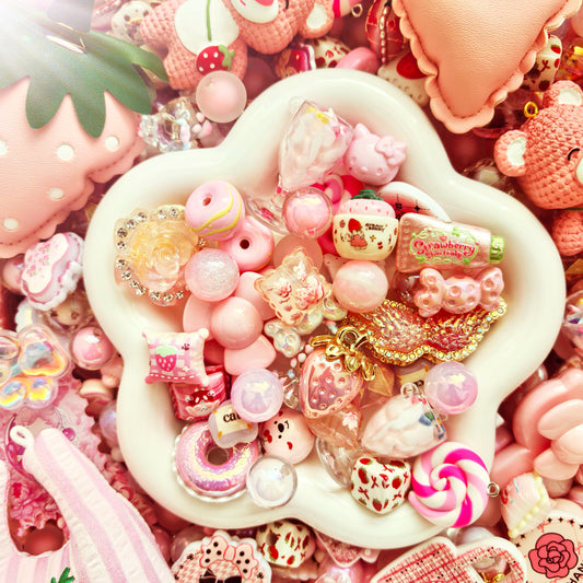 【Key Chain/Jewelry/Pen】Live Product-Strawberry Bear